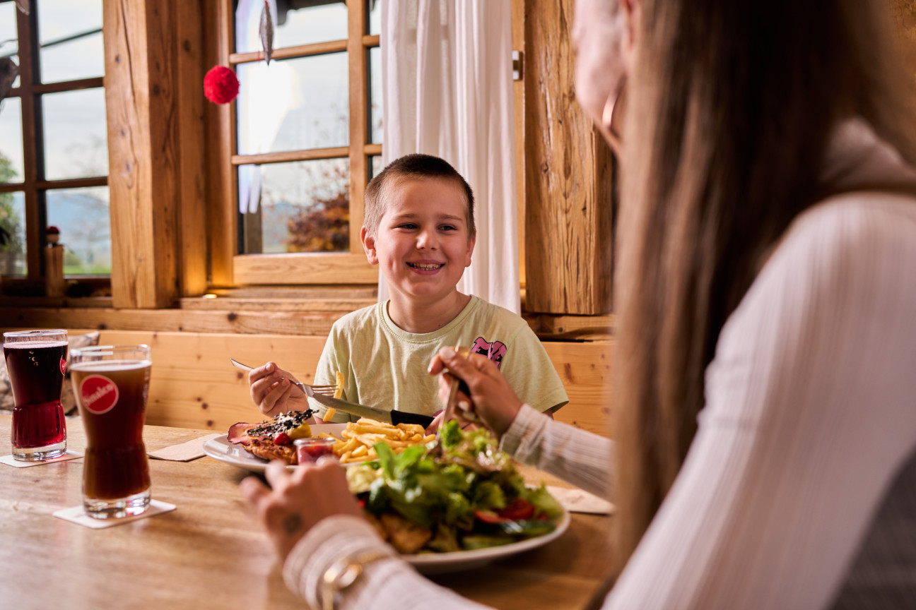 Mittagessen im Scheunenrestaurant