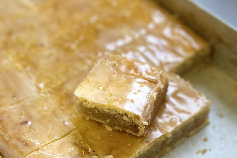 Zitronen Mandel Schnitte
